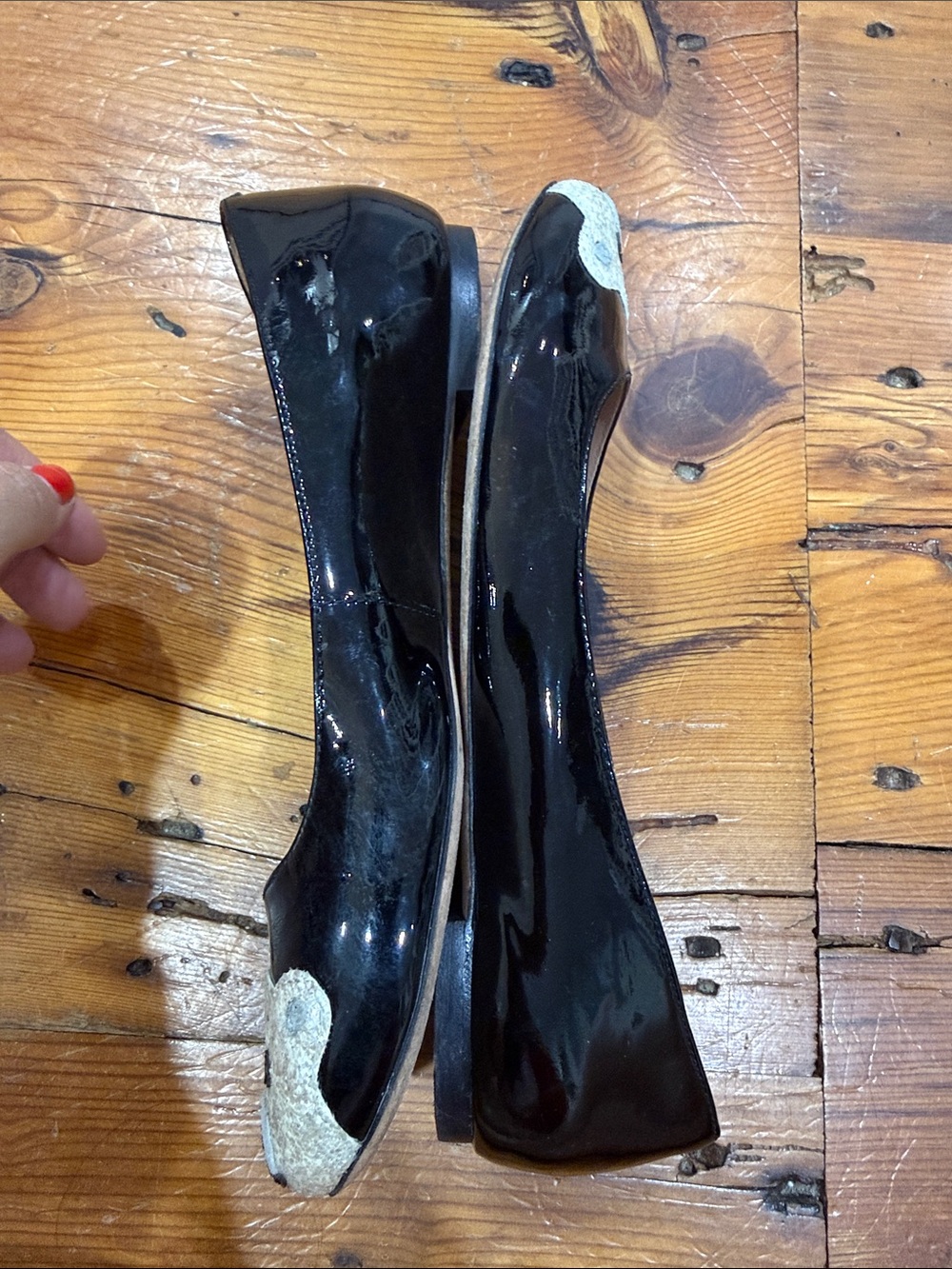 kate spade Black Patent Leather Ballet Flats with Glitter Bear Toes Size 7 M - Picture 4 of 10